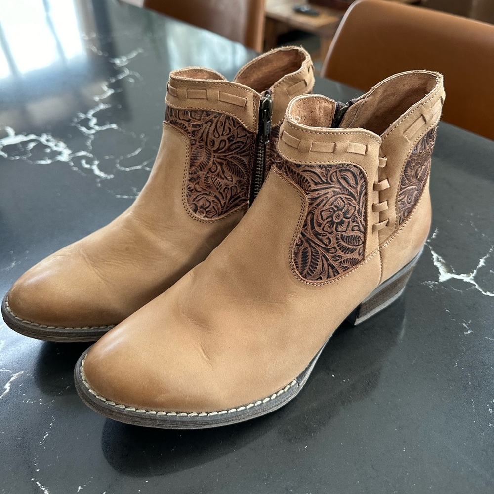 Circle G Booties